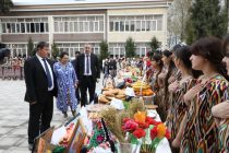 Маорифчиёни ноҳияи Шоҳмансур Ҷашни байналмилалии Наврӯзро дар сатҳи баланд таҷлил намуданд