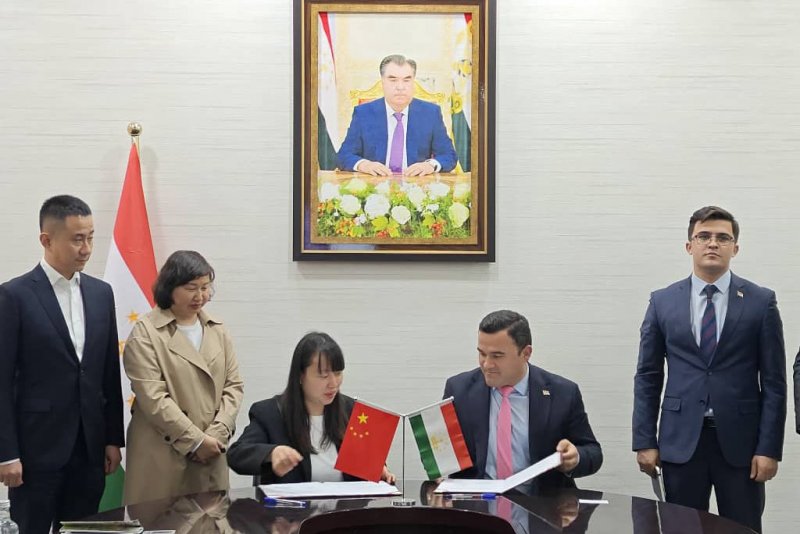 Байни Палатаи савдо ва саноати Тоҷикистон ва Бюрои савдои Вэнтсзяни  Чин  Ёддошти тафоҳум ба имзо расид