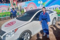 Мадина Қурбонзода ва Абубакр Шеров соҳиби шоҳҷоизаҳои Мусобиқаи гӯштини миллӣ (гӯштингирӣ) дар ноҳияи Данғара шуданд