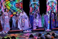 АТЛАС ВА ЧАКАН. Либоси миллӣ қисми муҳими таърих ва фарҳанги миллат аст