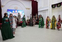 ГУЛҲОИ ВАТАН ШУКУФТА БОЛОИ ЧАКАН. Дар Академияи идоракунии давлатӣ ҳамоиши фарҳангӣ доир шуд