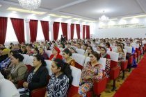 Дар Донишгоҳи байналмилалии забонҳои хориҷии Тоҷикистон ашъори Робиаи Балхиро бо 9 забони хориҷӣ қироат карданд