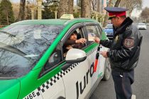 Дар Душанбе иқдоми «Тасмаи бехатарӣ – муҳофизи шумо дар роҳ» гузаронида шуд