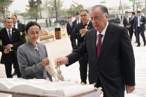 Сарвари давлат Эмомалӣ Раҳмон дар ноҳияи Мастчоҳ муассисаи таҳсилоти миёнаи умумии рақами 14-ро ба истифода доданд