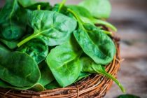 ТАБИАТ МЕКУНАД МОРО ТАБОБАТ! Исфаноҷ пайдоиши саратонро пешгирӣ мекунад