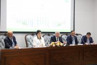 Дар Душанбе масъалаҳои таълиму тарбия, сифати таҳсил ва гузариш ба низоми 12-солаи таълим баррасӣ гардиданд