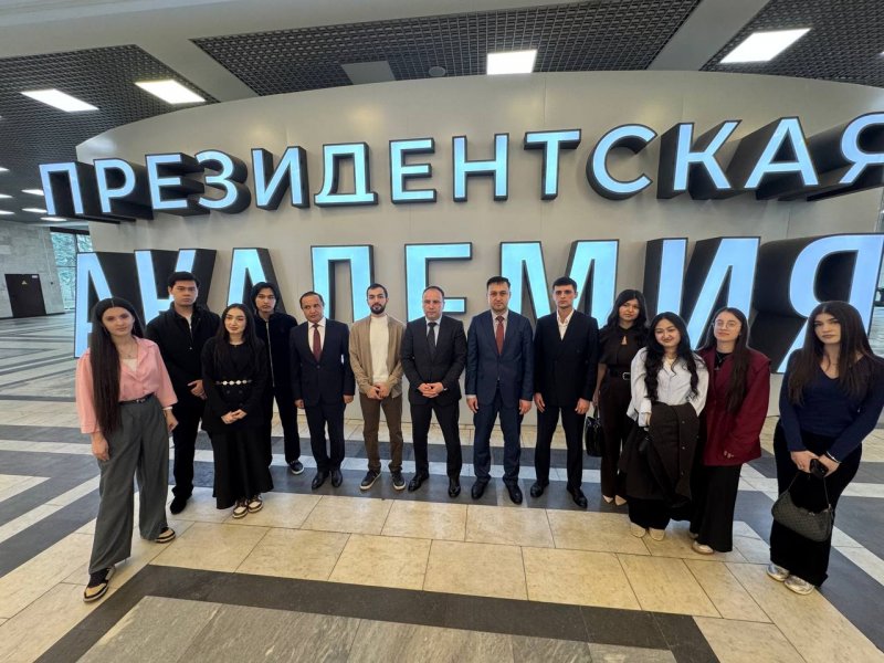 Намояндагони Сафорати Тоҷикистон дар Федератсияи Русия бо донишҷӯёни тоҷик вохӯрӣ намуданд