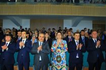 Бахшида ба Рӯзи пойтахт дар шаҳри Душанбе ҳамоиши сиёсӣ-фарҳангӣ баргузор шуд