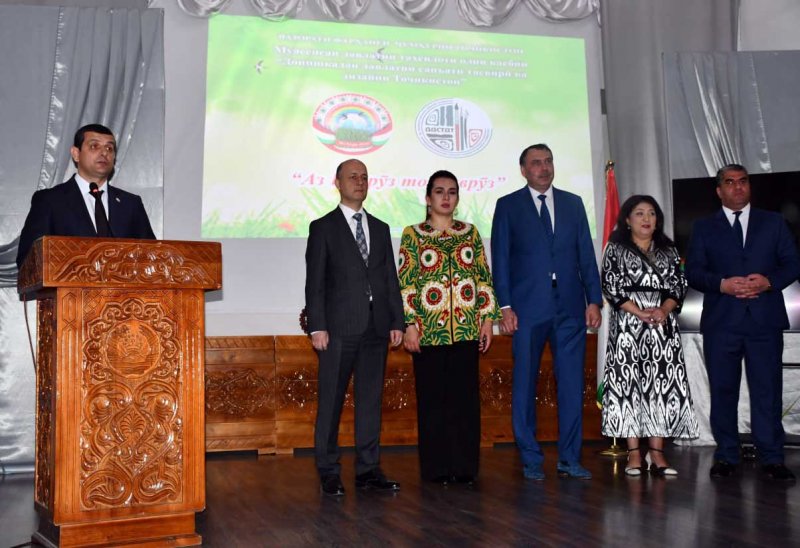 «АЗ НАВРӮЗ ТО НАВРӮЗ». Дар Донишкадаи давлатии санъати тасвирӣ ва дизайни Тоҷикистон ҷашни Наврӯзро таҷлил намуданд