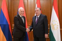 Президенти Ҷумҳурии Тоҷикистон Эмомалӣ Раҳмон бо Президенти Ҷумҳурии Арманистон  Ваагн Хачатурян мулоқот намуданд
