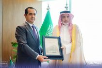 Сафири Тоҷикистон бо раиси Палатаи савдо ва саноати Риёз мулоқот намуд