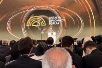 Фаррух Шарифзода дар Форуми дипломатии Анталия иштирок намуд