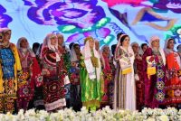 «ЯК МАТОВУ САД РАНГ». Баргузории фестивал-озмун ба баланд бардоштани мақоми либоси миллӣ мусоидат менамояд