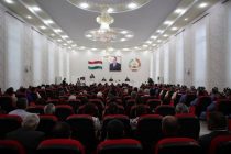 Бо сокинони шаҳри Конибодом дар мавзуи  худогоҳию худшиносии миллӣ вохӯрӣ баргузор шуд