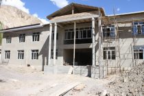 Дар деҳаи Фатмеви ноҳияи Айнӣ  муассисаи таълимӣ бунёд карда мешавад