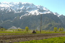 Дар ноҳияи Рӯшон кишти баҳорӣ  оғоз гардид