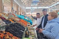 Дар бозори марказии Пенза барои фурӯши хушкмеваҳои Тоҷикистон гӯшаҳои махсус ҷудо карда шуданд