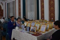 Дар шаҳри Гулистон Озмуни шаҳрии «Оилаи намунавӣ» баргузор гардид