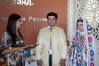 Дар  шаҳраки Адрасмон бахшида ба Рӯзи байналмилалии оила ҳамоиши идона доир гардид
