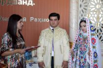 Дар  шаҳраки Адрасмон бахшида ба Рӯзи байналмилалии оила ҳамоиши идона доир гардид