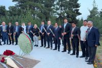Парчамбардорони тоҷик хотираи қаҳрамонони миллатро пос доштанд