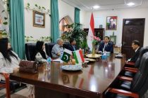 Сафири Тоҷикистон ба намояндагони расонаҳои Покистон оид ба ташаббусҳои байналмилалии мамлакат маълумот дод