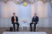 Фаррух Ҳамрализода бо сафири Подшоҳии Нидерланд дар Ҷумҳурии Тоҷикистон Нико Схермерс мулоқот намуд