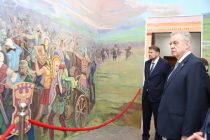 Аъзои ҳайати шаҳри Санкт-Петербург дар Осорхонаи миллӣ бо давраҳои пурифтихори таъриху фарҳанги бостонии  тоҷикон шинос шуданд