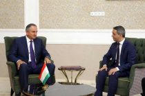 Масъалаи таъсиси корхонаи коркарди пашм ва  бунёди боғи пистаи туркӣ дар вилояти Хатлон баррасӣ гардид
