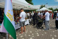 Таом ва хӯришҳои тоҷикӣ  дар намоишгоҳи хайриявии Бишкек таваҷҷуҳи зиёди меҳмононро ҷалб намуданд