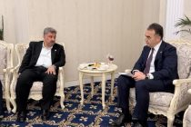 Масъалаи таҳвили нафт ва маҳсулоти нафтӣ аз Эрон ба Тоҷикистон баррасӣ шуд