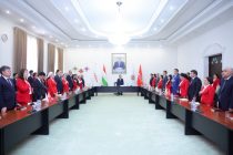 Дар «Саноатсодиротбонк» Рӯзи Ваҳдати миллиро таҷлил намуданд