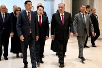 Пешвои миллат Эмомалӣ Раҳмон аз Осорхонаи миллии таърихии Муғулистон боздид намуданд