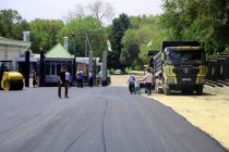 35-СОЛАГИИ ИСТИҚЛОЛИ ДАВЛАТӢ. Мумфаршкунии роҳи асосии даромадгоҳи «Наврӯзгоҳ»-и Хуҷанд оғоз гардид