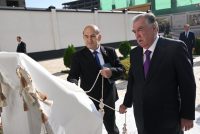 Сарвари давлат Эмомалӣ Раҳмон бинои нави Кумитаи иҷроияи Ҳизби Халқии Демократии Тоҷикистон дар шаҳри Ҳисорро ифтитоҳ намуданд