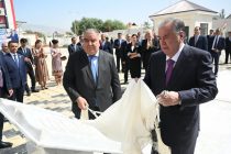 Президенти Ҷумҳурии Тоҷикистон Эмомалӣ Раҳмон дар ноҳияи Данғара муассисаи таҳсилоти миёнаи умумии рақами 95-ро ба истифода доданд