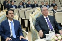 Президенти Ҷумҳурии Тоҷикистон Эмомалӣ Раҳмон дар шаҳри Душанбе  ҳафт иншооти соҳаи маорифро ба таври фосилавӣ ифтитоҳ намуданд