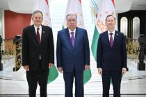 Президенти Ҷумҳурии Тоҷикистон Эмомалӣ Раҳмон бо фиристодаи махсуси Президенти ИМА дар Осиёи Марказӣ ва Ҷанубӣ Серҷио Гор ва сенатори ИМА Стив Дейн мулоқот намуданд
