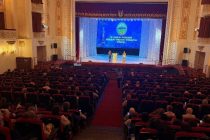 Дар Душанбе бахшида ба 35-солагии Истиқлолияти давлатӣ ҳамоиши тантанавӣ баргузор гардид