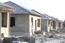 10 оилаи аз офати табиӣ зарардидаи деҳаи Баррӯшон соҳиби манзилҳои нав  мешаванд