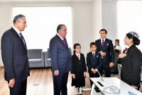 Президенти Ҷумҳурии Тоҷикистон Эмомалӣ Раҳмон Китобхонаи оммавии вилояти Хатлон ба номи Шамсиддин Шоҳинро пас аз навсозӣ ба истифода доданд