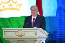 Пешвои миллат Эмомалӣ Раҳмон бо роҳбарону фаъолони вилояти Суғд мулоқот намуданд