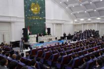 Дар вазорату кумита ва муассисаҳои илмии Тоҷикистон 35–солагии Истиқлоли давлатӣ ботантана таҷлил карда шуд