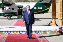 Пешвои миллат Эмомалӣ Раҳмон бо сафари корӣ ба шаҳри Хоруғи Вилояти Мухтори Кӯҳистони Бадахшон ташриф оварданд