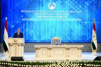 Эмомалӣ Раҳмон: «Дар вилояти Хатлон беш аз 100 лоиҳаи сармоягузории давлатӣ амалӣ гардид»