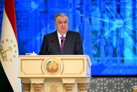 Сарвари давлат Эмомалӣ Раҳмон дар шаҳри Бохтар бо роҳбарон ва фаъолони вилояти Хатлон мулоқот намуданд
