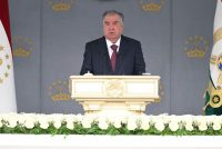 Пешвои миллат Эмомалӣ Раҳмон дар Паради ҳарбӣ ба муносибати ҷашни 35-солагии Истиқлоли давлатӣ иштирок намуданд