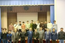 Дар Санкт-Петербург бо донишҷӯёни тоҷик оид ба масъалаҳои будубош ва таҳсил вохӯрӣ доир шуд