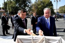 Пешвои миллат Эмомалӣ Раҳмон дар ноҳияи Восеъ бинои Меҳмонхона ва Маркази хизматрасонии «Эҳсон»-ро ба истифода доданд