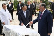 Пешвои миллат Эмомалӣ Раҳмон ба шаҳри Кӯлоб Беморхонаи хусусии ташхисию табобатии «Мирзоён»-ро  ба истифода доданд